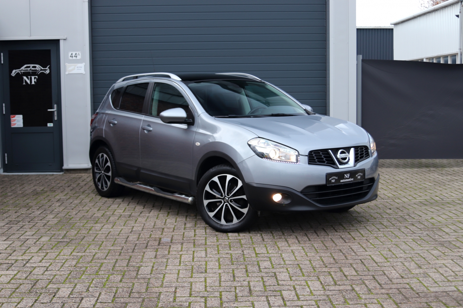 Nissan-Qashqai-16-2012-31TXF6-003.JPG