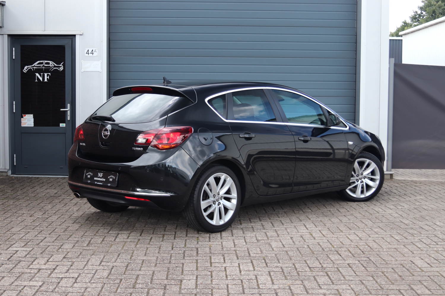 Opel-Astra-14T-2015-GS551F-005.JPG