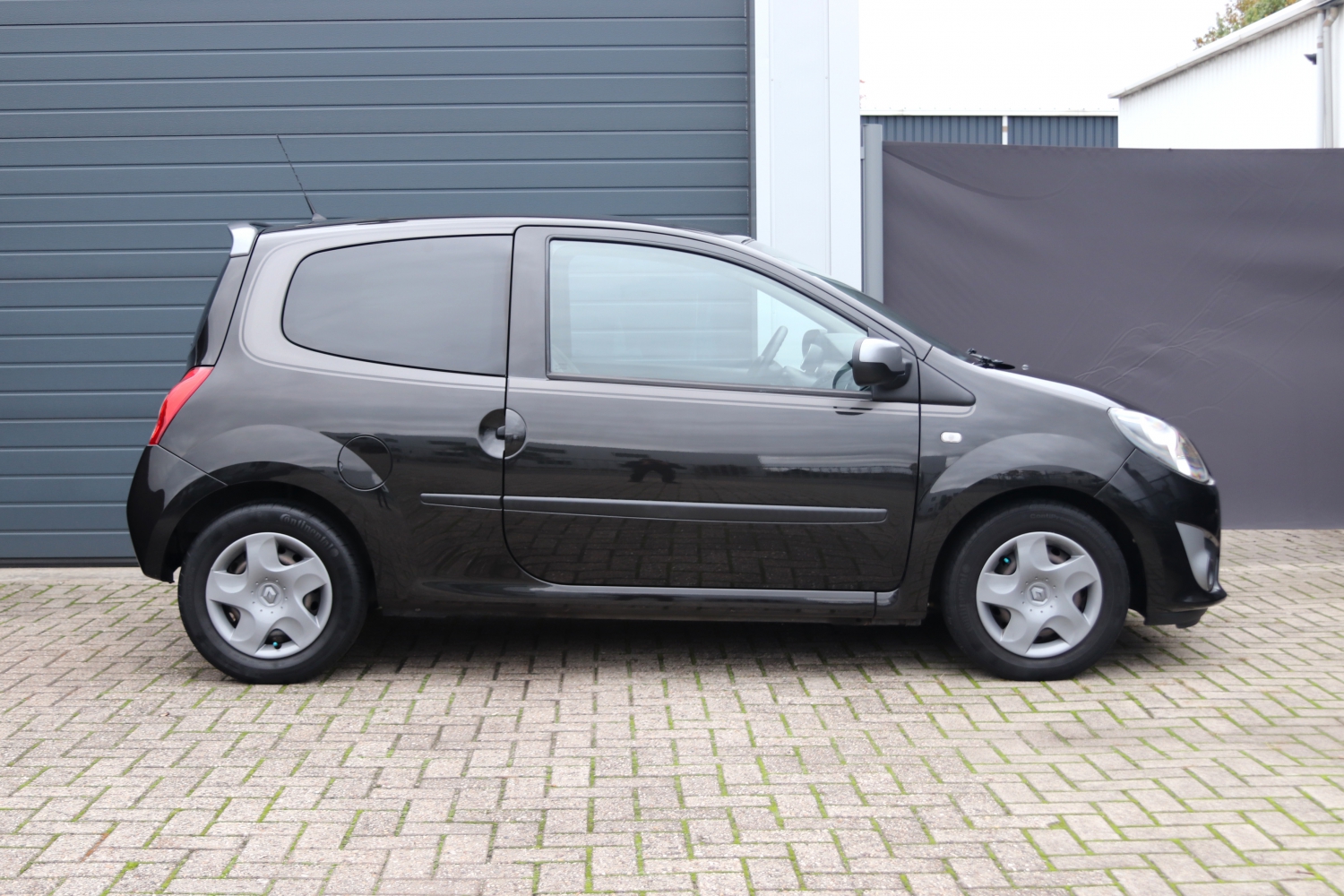 Renault-Twingo-00RBX7-023.JPG