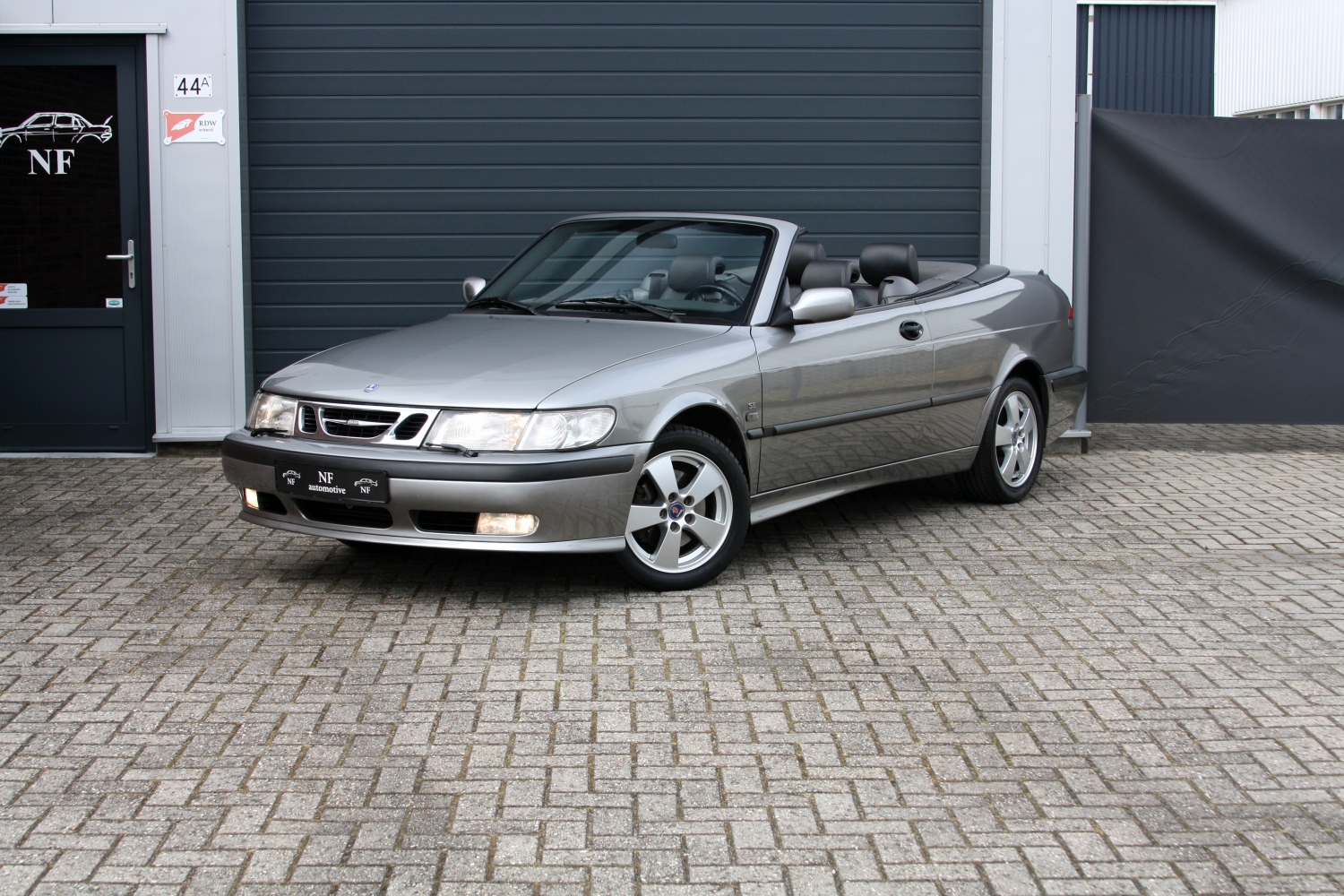 Saab-9-3-Cabriolet-Aero-2001-001.JPG