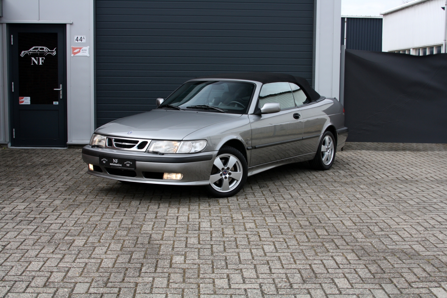 Saab-9-3-Cabriolet-Aero-2001-068.JPG