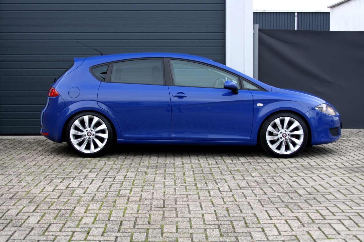 Seat-Leon-19TDI-2006-098.JPG