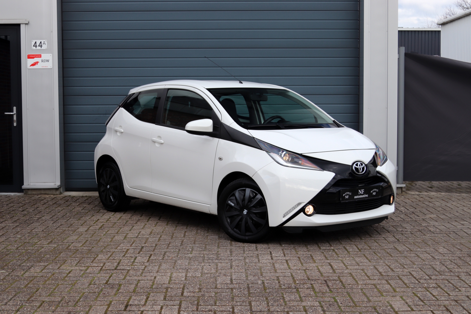 Toyota-Aygo-10VVTi-JT997T-2016-008.JPG