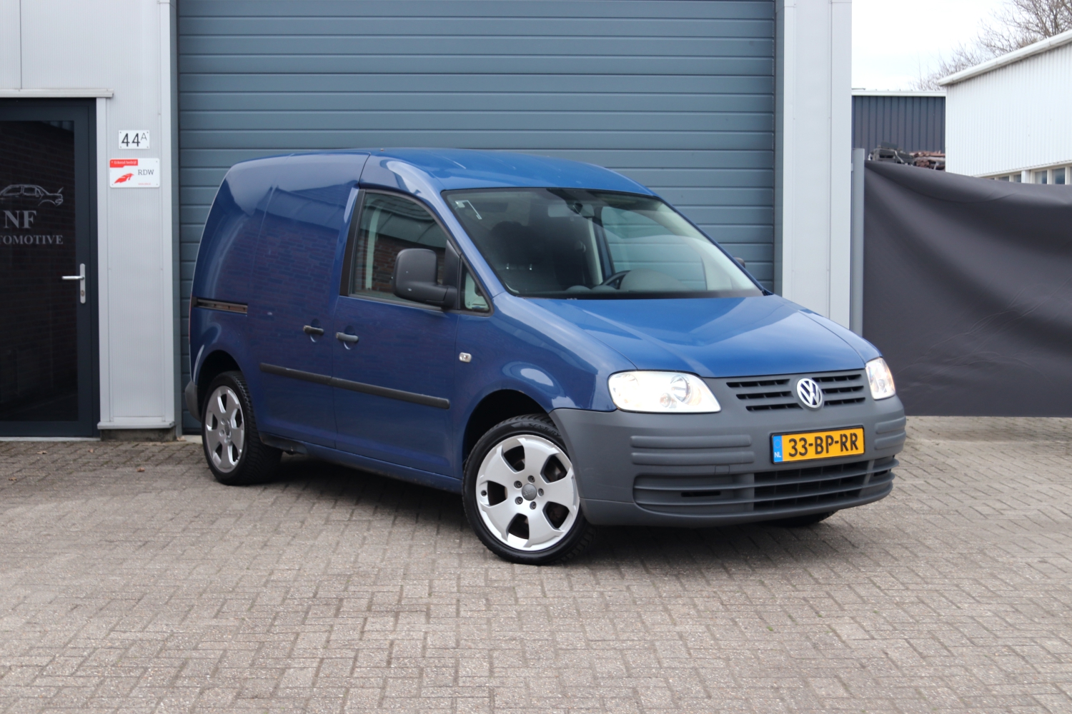 Volkswagen-Caddy-19TDI-2004-33BPRR-003.JPG