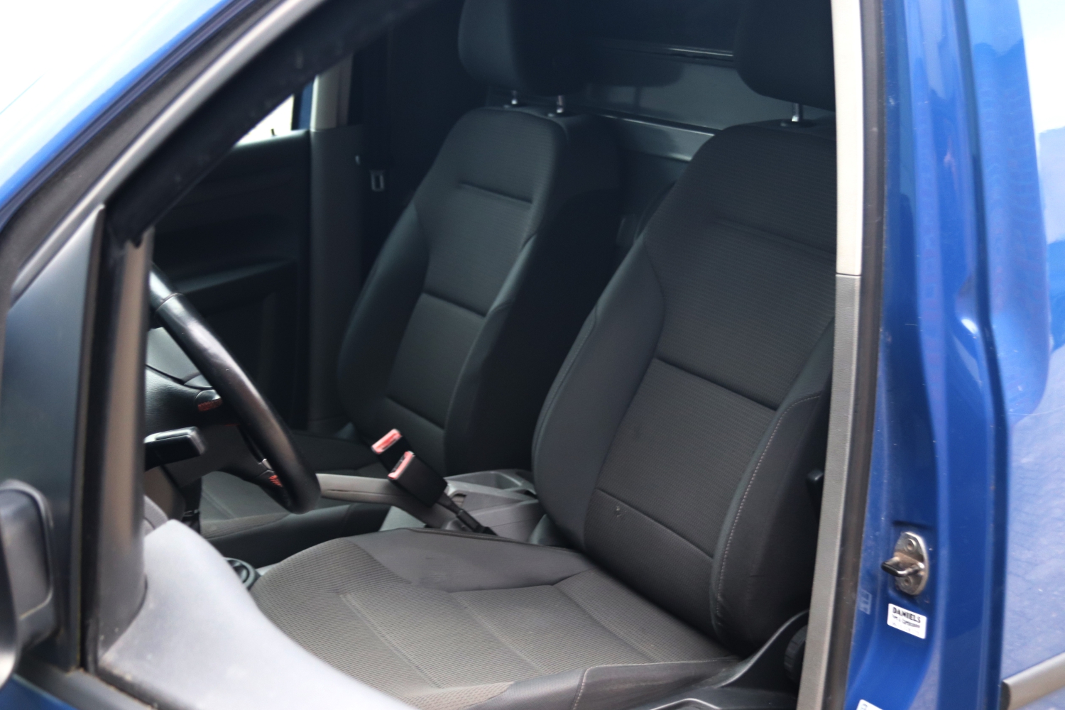 Volkswagen-Caddy-19TDI-2004-33BPRR-009.JPG
