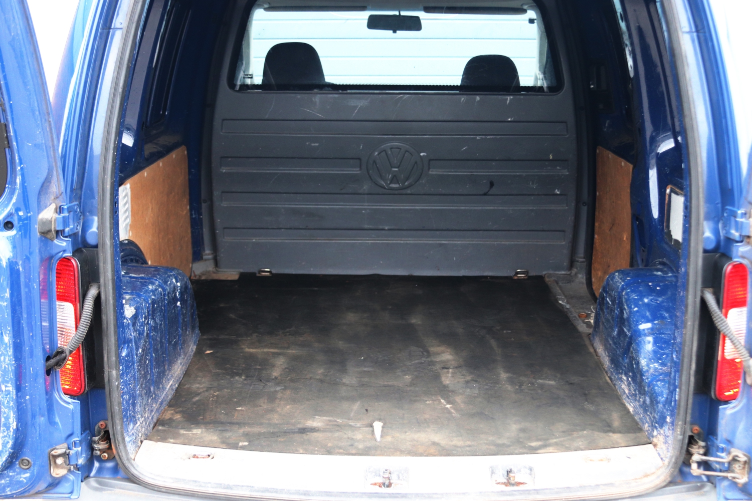 Volkswagen-Caddy-19TDI-2004-33BPRR-017.JPG