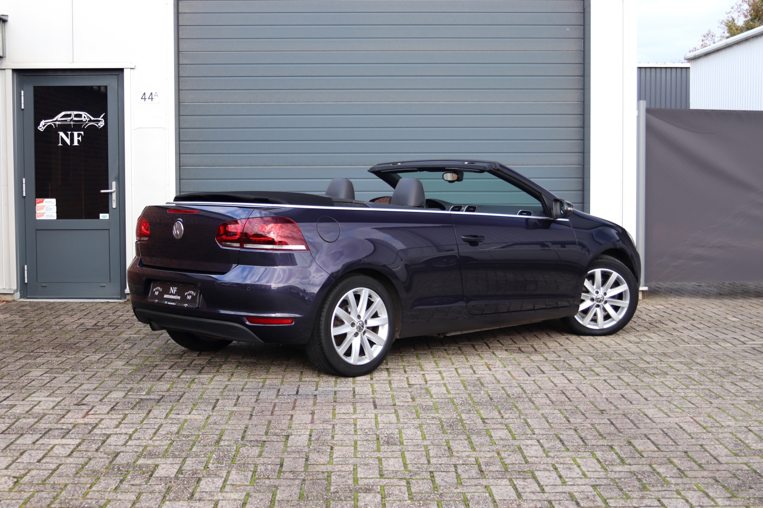 Volkswagen-Golf-Cabriolet-VI-12TSI-2011-63RVG4-013.JPG