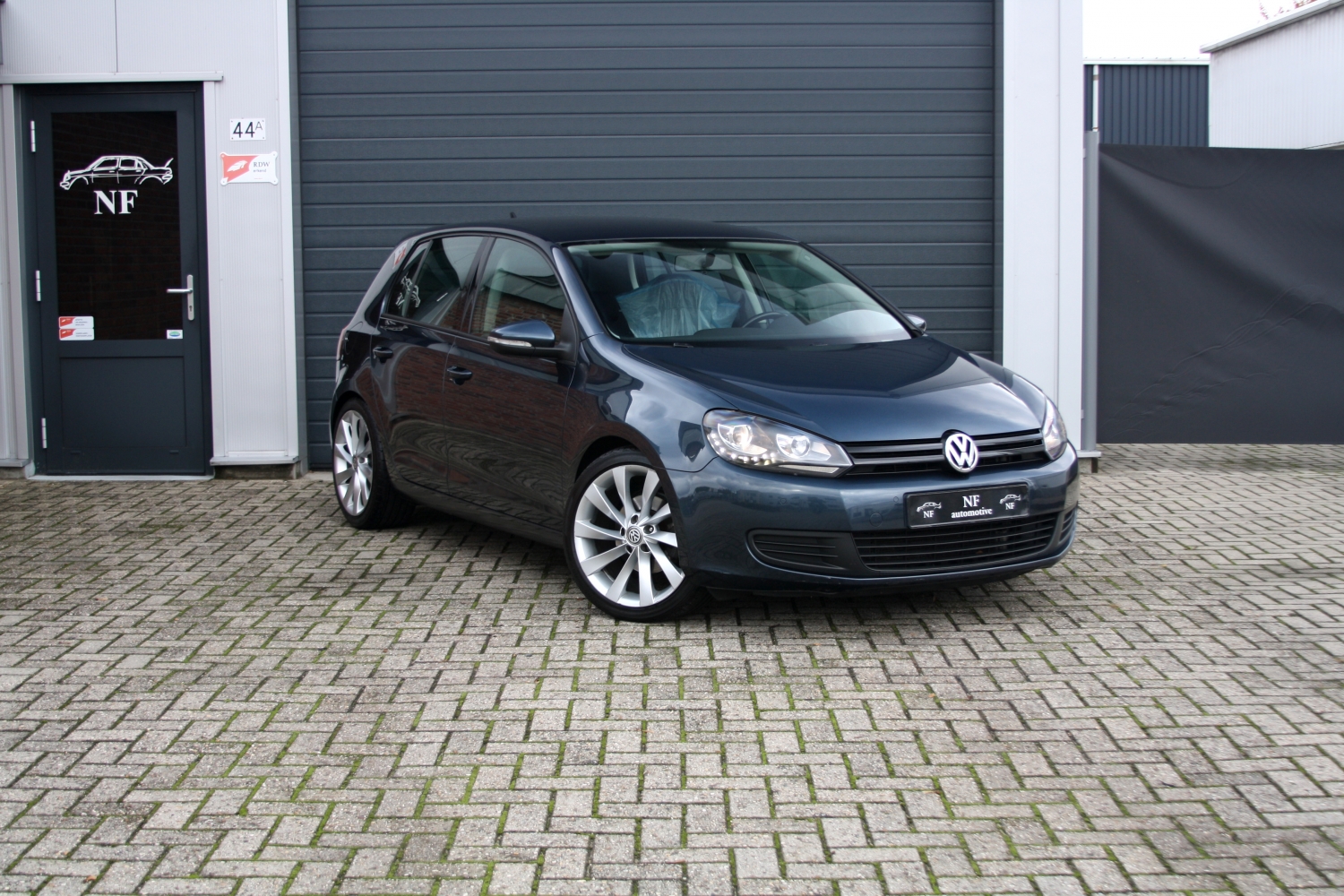 Volkswagen-Golf-VI-2.0TDI-2009-012.JPG