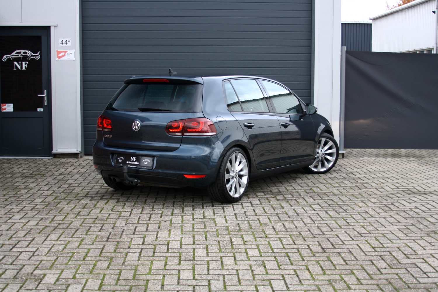 Volkswagen-Golf-VI-2.0TDI-2009-018.JPG