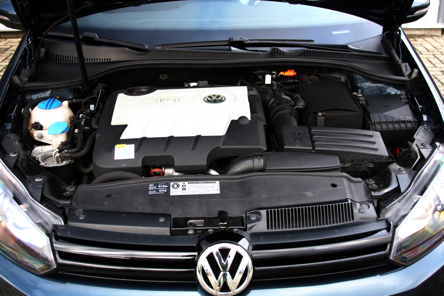 Volkswagen-Golf-VI-2.0TDI-2009-064.JPG