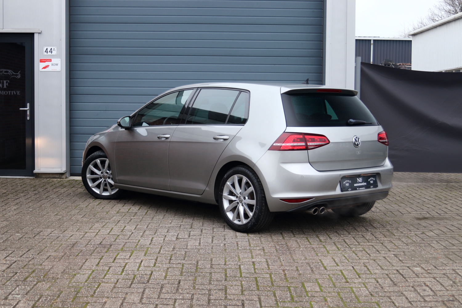 Volkswagen-Golf-VII-14TSI-2013-3SPD76-013.JPG