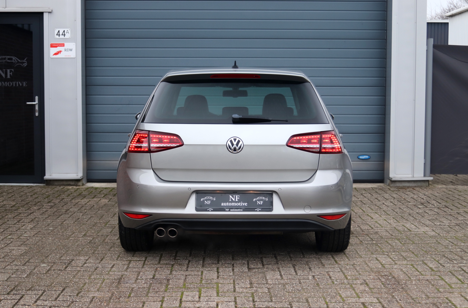 Volkswagen-Golf-VII-14TSI-2013-3SPD76-021.JPG