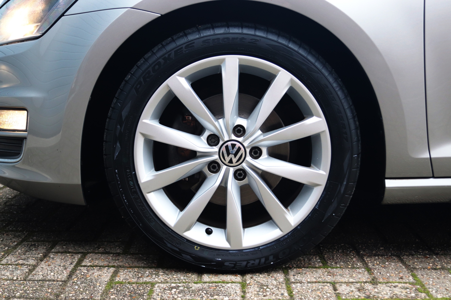 Volkswagen-Golf-VII-14TSI-2013-3SPD76-061.JPG