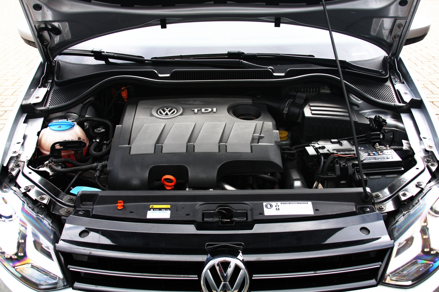 Volkswagen-Polo-Cross-1.6TDI-2011-097.JPG