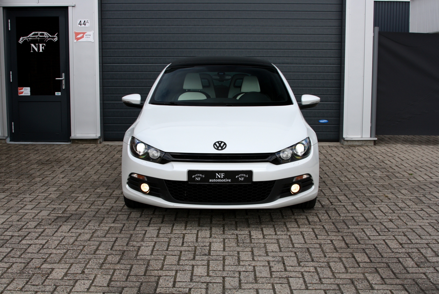 Volkswagen-Scirocco-2.0TSI-Collectors-Edition-2010-003.JPG