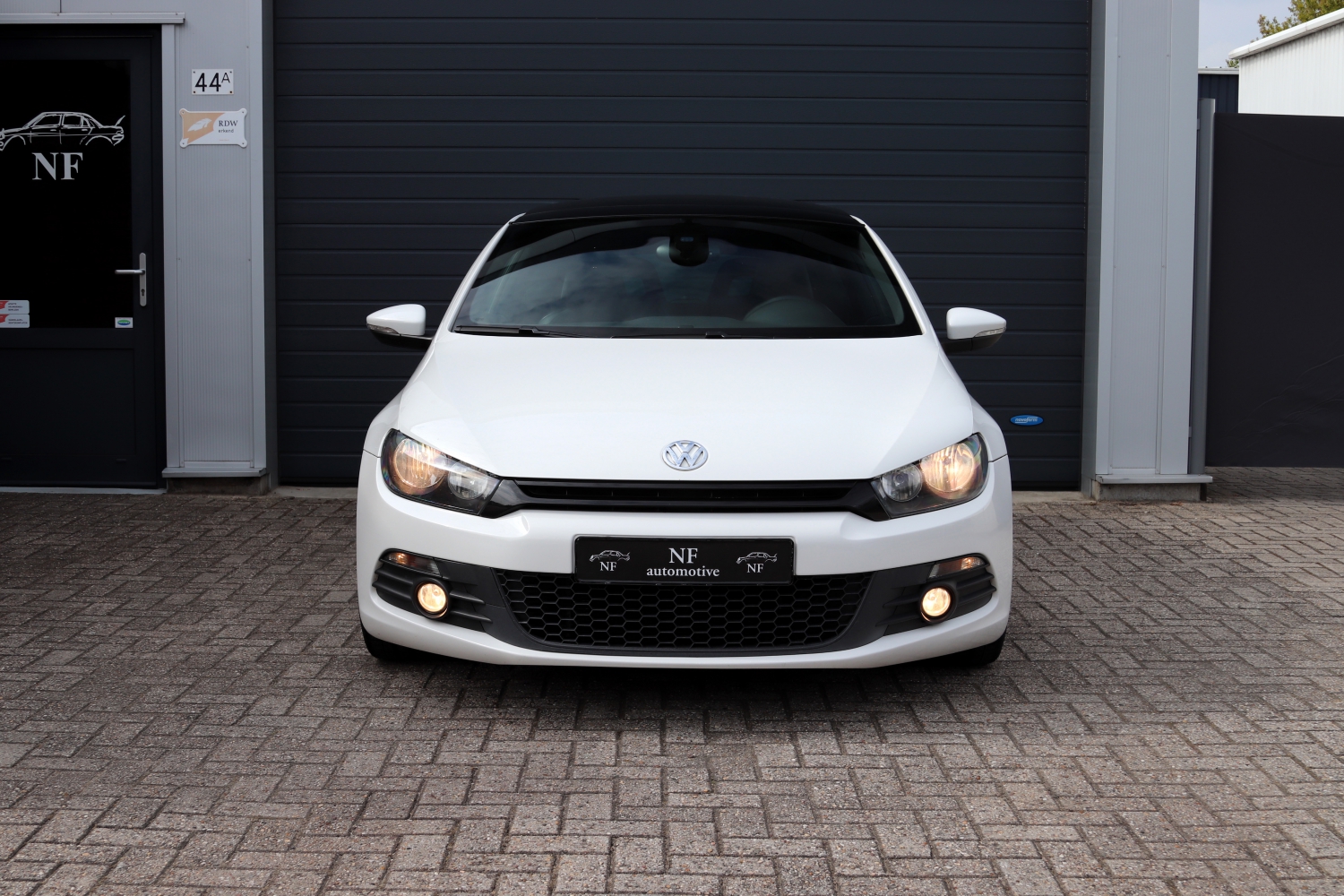 Volkswagen-Scirocco-20TSI-2008-40ZGS1-003.JPG