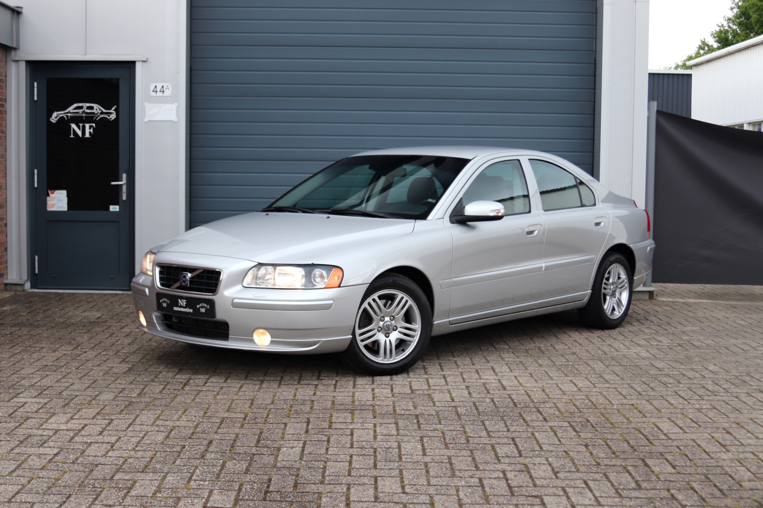 Volvo-S60-25T-2007-N346DB-001.JPG