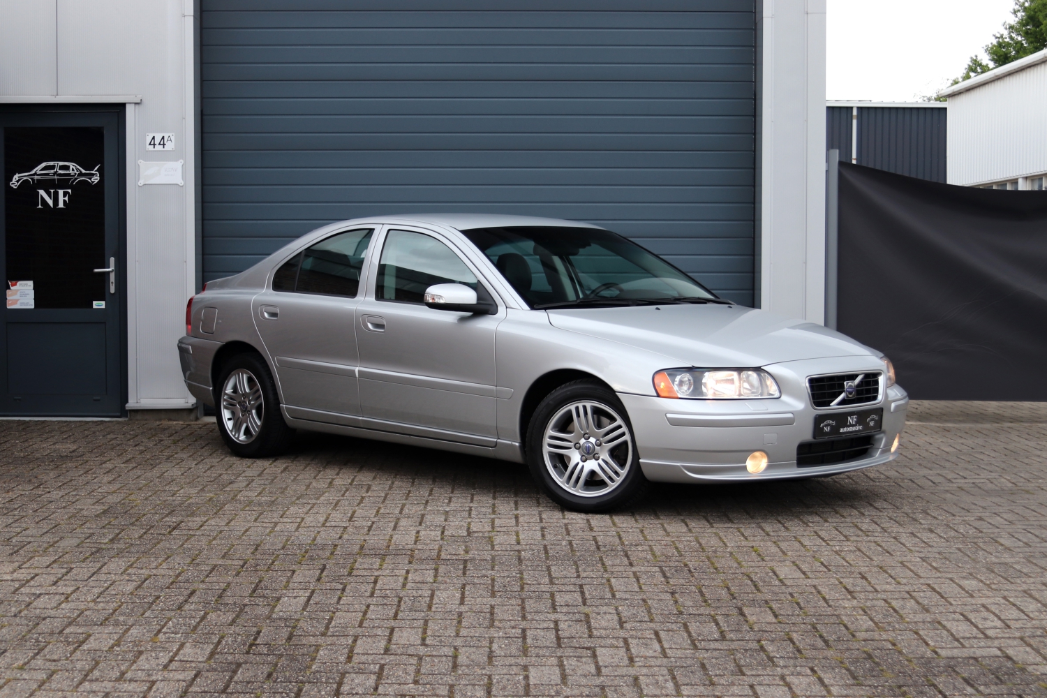Volvo-S60-25T-2007-N346DB-012.JPG