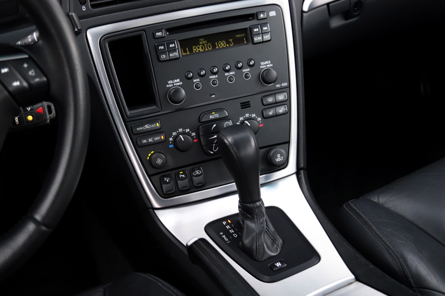 Volvo-S60-25T-2007-N346DB-025.JPG