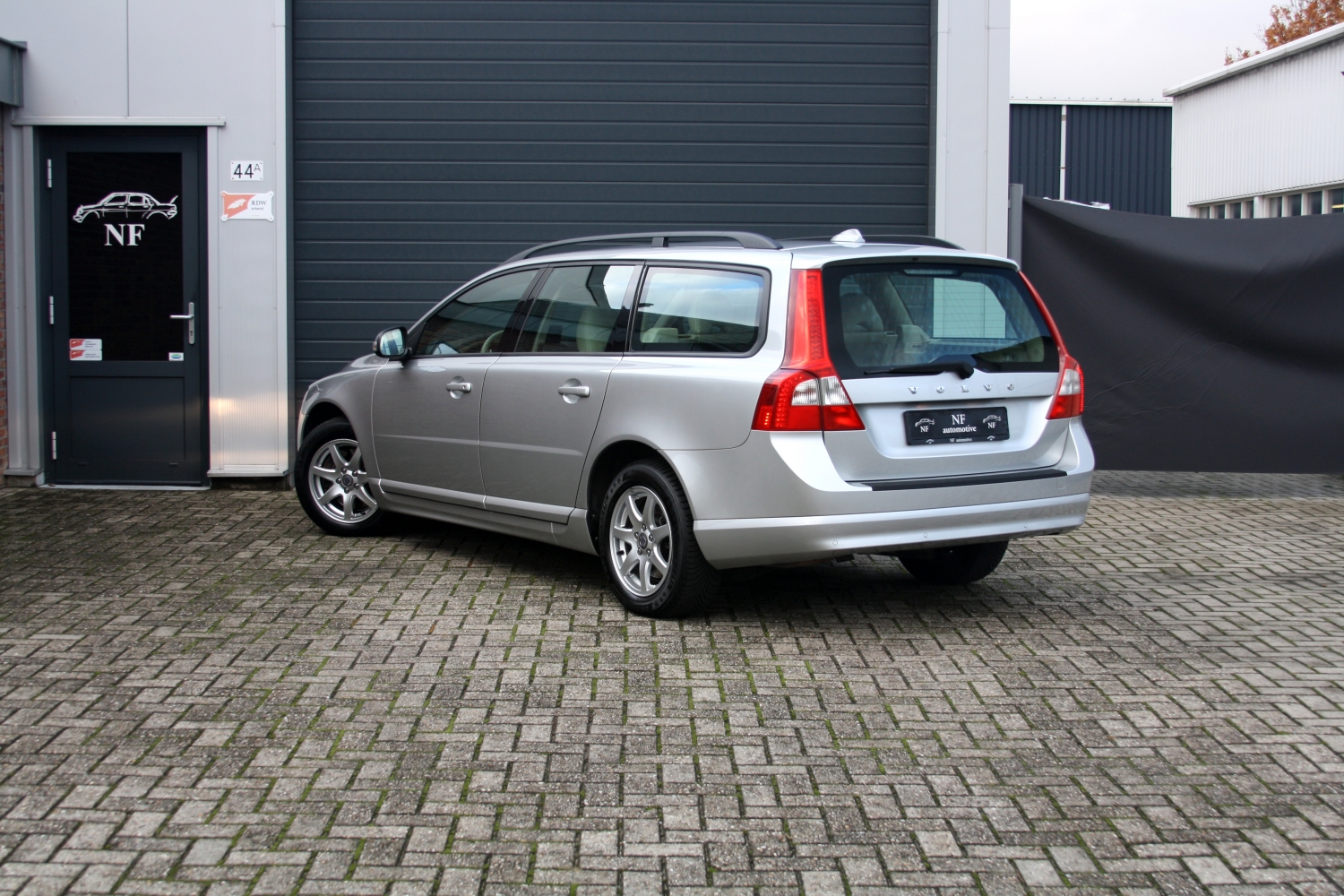 Volvo-V70-2.4D-2008-089.JPG