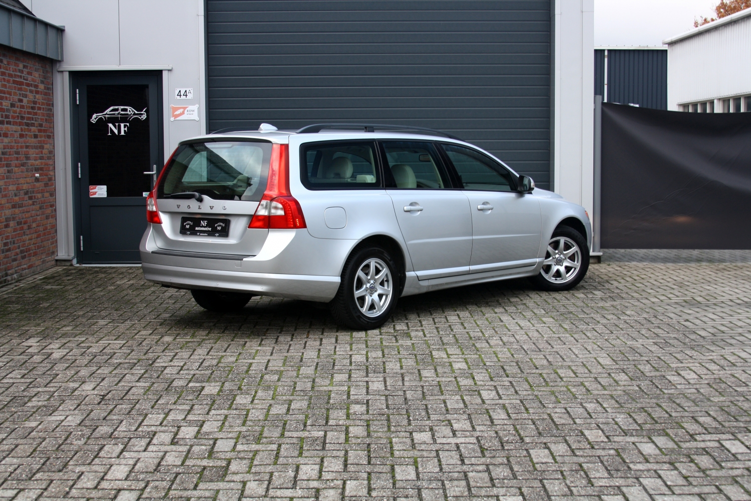 Volvo-V70-2.4D-2008-091.JPG