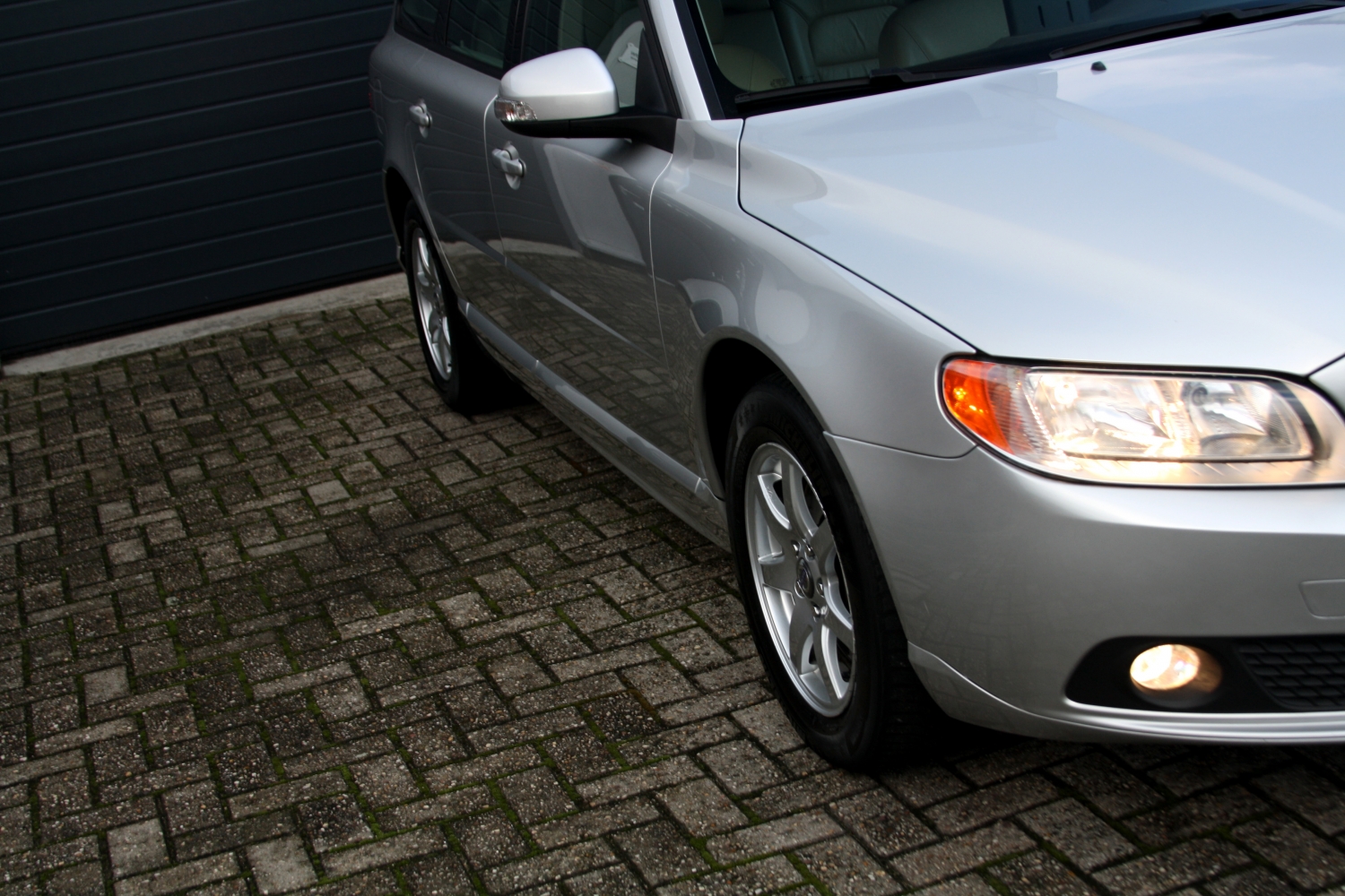 Volvo-V70-2.4D-2008-093.JPG