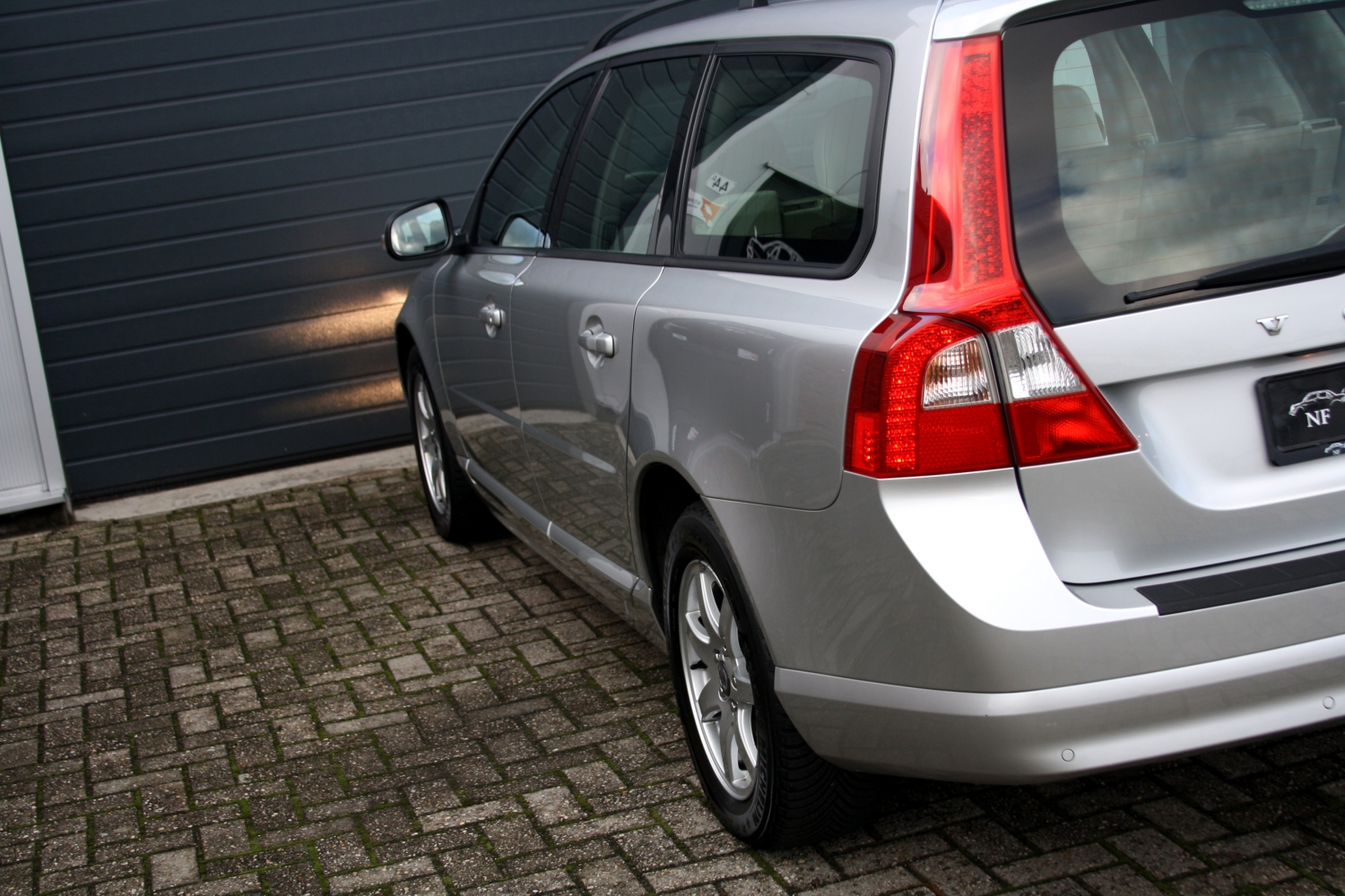 Volvo-V70-2.4D-2008-097.JPG