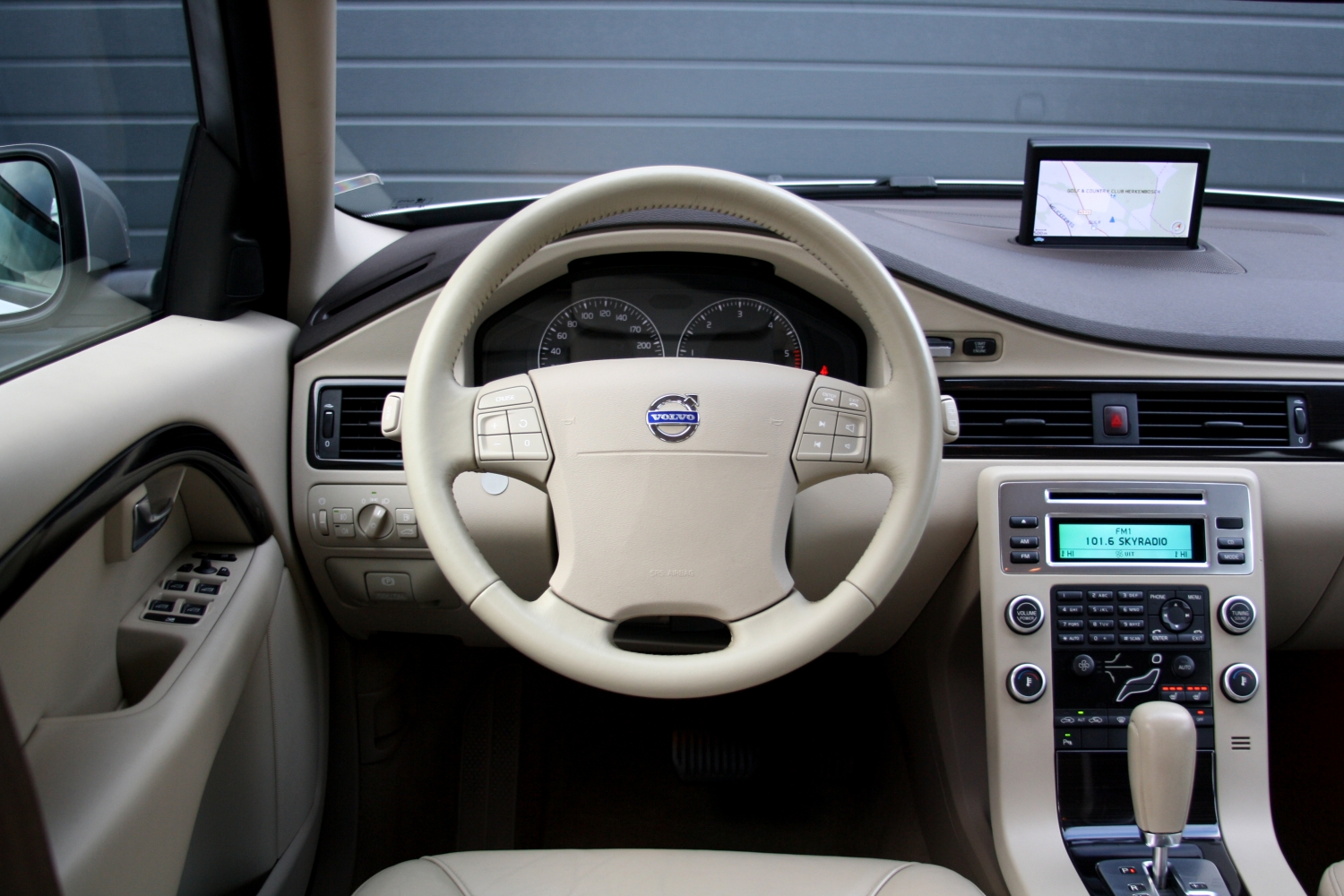 Volvo-V70-2.4D-2008-101.JPG