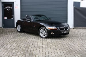 NF Automotive 2017-03-17-BMW-Z4-Roadster-2.2i-E87-2004-3.JPG