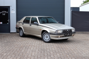 NF Automotive Alfa-Romeo-75-20TS-1987-RY42FV-016.JPG