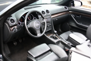 NF Automotive Audi-A4-Cabriolet-3.0-2003-036.JPG