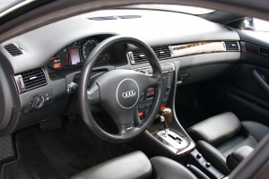 NF Automotive Audi-RS6-Avant-2004-066.JPG