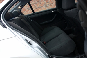 NF Automotive BMW-316i-E46-2000-056.JPG