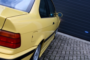 NF Automotive BMW-318is-E36-1992-147.JPG