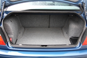 NF Automotive BMW-323CI-E46-1999-063.JPG