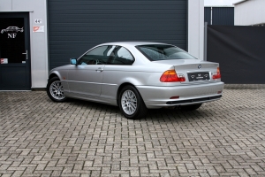 NF Automotive BMW-323Ci-E46-2000-020.JPG