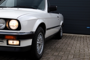 NF Automotive BMW-325i-Cabriolet-E30-1986-65RRT2-035.JPG