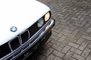 NF Automotive BMW-325i-Cabriolet-E30-1986-65RRT2-122.JPG