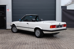 NF Automotive BMW-325i-E30-Cabriolet-65RRT2-2167-004.JPG