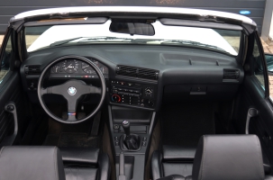 NF Automotive BMW-325i-E30-Cabriolet-65RRT2-2167-007.JPG