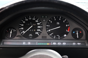 NF Automotive BMW-325i-E30-Cabriolet-65RRT2-2167-023.JPG