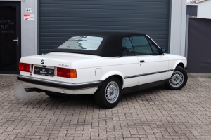 NF Automotive BMW-325i-E30-Cabriolet-65RRT2-2167-024.JPG