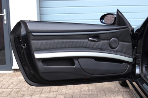 NF Automotive BMW-335i-Cabriolet-E93-2008-68ZDPV-040.JPG