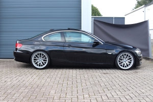 NF Automotive BMW-335i-Coupe-E92-2007-84TRPJ-069.JPG