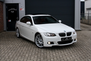 NF Automotive BMW-335i-Coupe-E92-2009-014.JPG