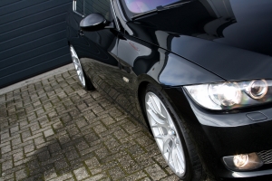 NF Automotive BMW-335i-E92-2007-026.JPG