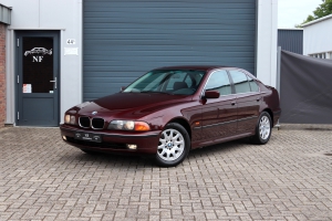 NF Automotive BMW-520i-Sedan-E39-1997-RSZF47-005.JPG