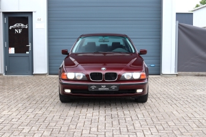 NF Automotive BMW-520i-Sedan-E39-1997-RSZF47-006.JPG