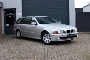 NF Automotive BMW-520i-Touring-E39-2001-G467GK-012.JPG