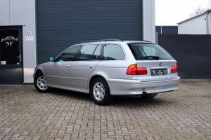 NF Automotive BMW-520i-Touring-E39-2001-G467GK-014.JPG